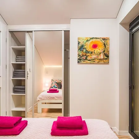 Z Widokiem Na Jezioro بيت للعطل