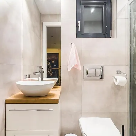 Z Widokiem Na Jezioro ايوافا