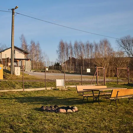 Z Widokiem Na Jezioro بيت للعطل